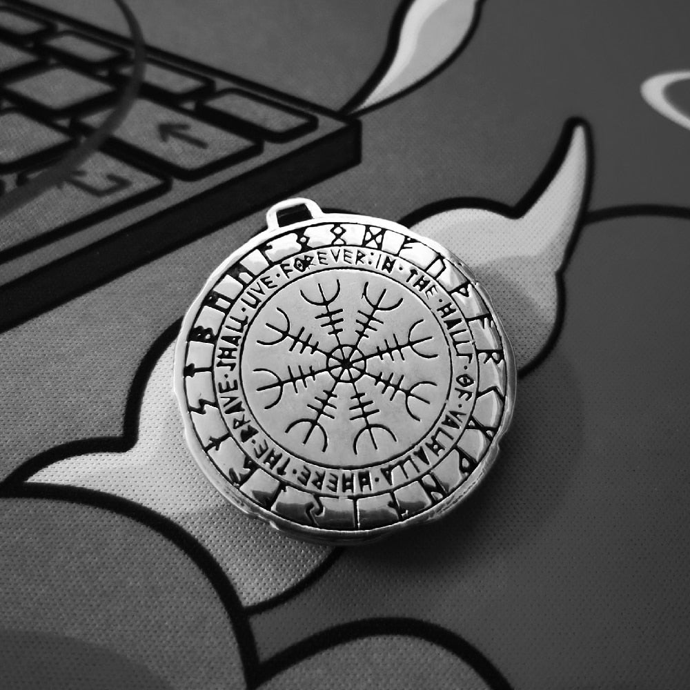 Colar Nórdico Viking Bússola